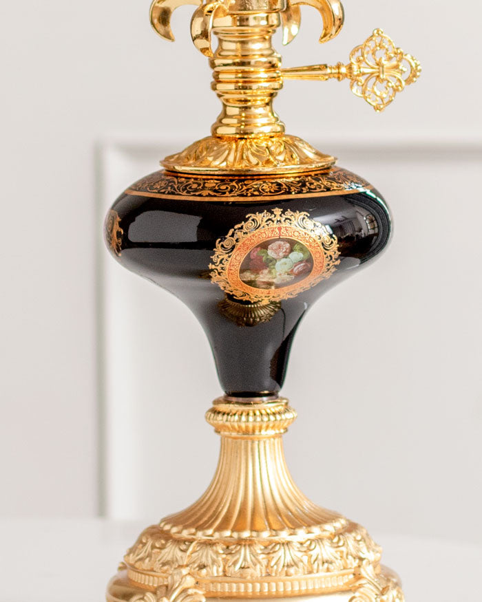 Niloufer Antique Lantern Style Lamp - Midnight Black